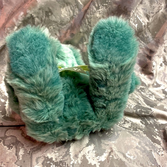 “Daisy” Heritage Collection Teddy Bear by Ganz - Picture 7 of 7